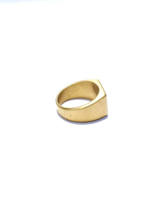 CHUNKY RING IN GOLD