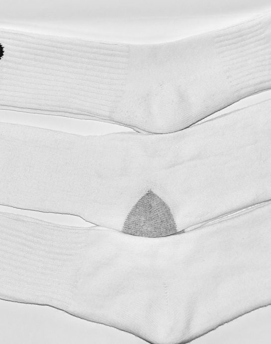 PREMIUM COTTON SOCKS IN WHITE